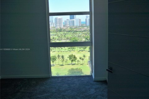 Condo in Aventura, Florida, 2 bedrooms  № 1215703 - photo 15