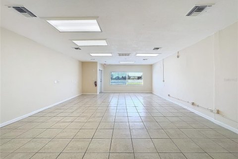 Propiedad comercial en venta en Hudson, Florida, 267.56 m2 № 1339084 - foto 8