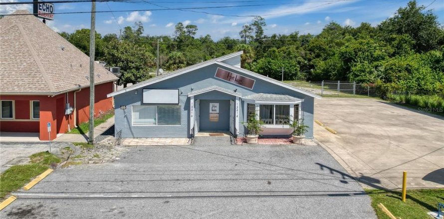 Propiedad comercial en Hudson, Florida 267.56 m2 № 1339084