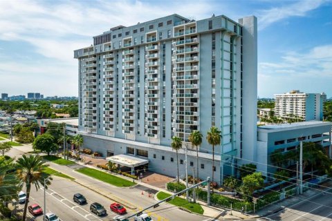 Condominio en venta en North Miami, Florida, 2 dormitorios, 92.9 m2 № 878850 - foto 22