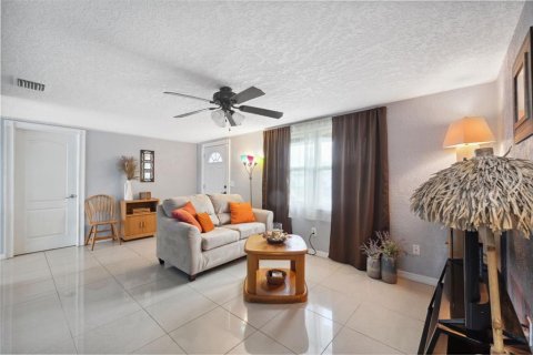 House in Holiday, Florida 2 bedrooms, 80.92 sq.m. № 1361099 - photo 10