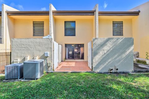 Condominio en venta en Pembroke Pines, Florida, 2 dormitorios, 112.78 m2 № 980334 - foto 29