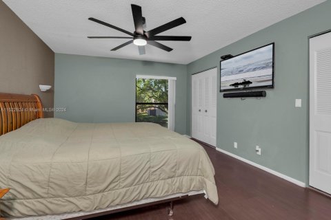 Copropriété à vendre à Pembroke Pines, Floride: 2 chambres, 112.78 m2 № 980334 - photo 22