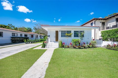 Immobilier commercial à vendre à Coral Gables, Floride: 202.81 m2 № 980330 - photo 2