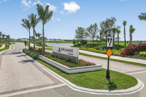 Esplanade at Skye Ranch sobre plano en Sarasota, Florida № 564458 - foto 4
