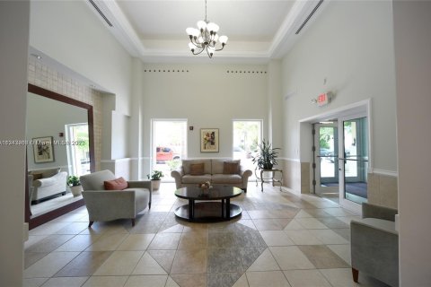 Condominio en venta en Coral Gables, Florida, 54.16 m2 № 863186 - foto 11
