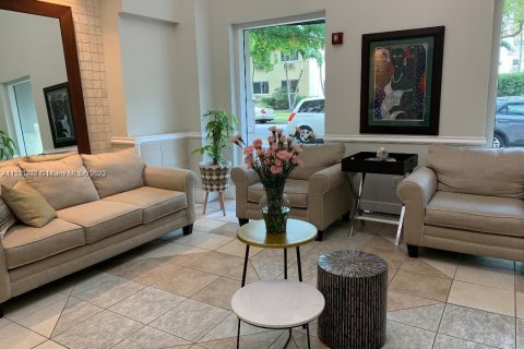 Condominio en venta en Coral Gables, Florida, 54.16 m2 № 863186 - foto 4