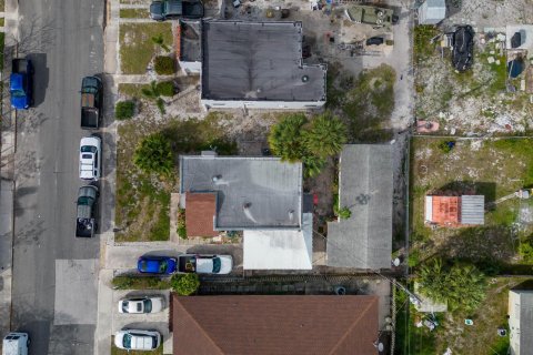 Купить коммерческую недвижимость в Уэст-Палм-Бич, Флорида 158.58м2, № 284470 - фото 13