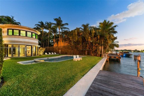 Villa ou maison à vendre à Miami Beach, Floride: 4 chambres, 348.94 m2 № 809298 - photo 4