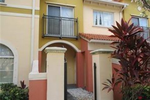 Townhouse in North Lauderdale, Florida 2 bedrooms, 113.71 sq.m. № 1174431 - photo 5