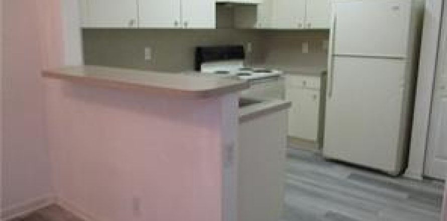 Townhouse in North Lauderdale, Florida 2 bedrooms, 113.71 sq.m. № 1174431