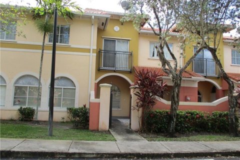 Touwnhouse à vendre à North Lauderdale, Floride: 2 chambres, 113.71 m2 № 1174431 - photo 4