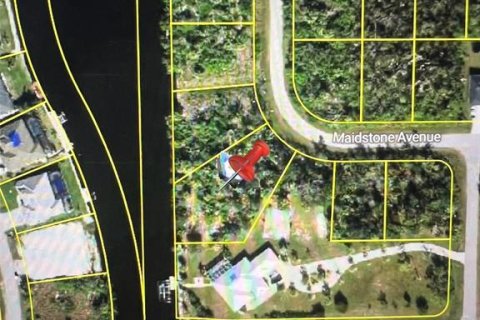 Terreno en venta en Port Charlotte, Florida № 1318555 - foto 1