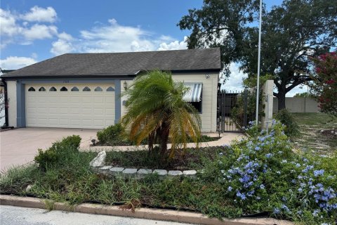 Villa ou maison à vendre à Hudson, Floride: 2 chambres, 136.01 m2 № 1344638 - photo 1