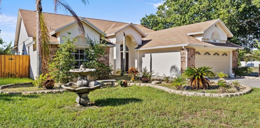 Villa ou maison à Tarpon Springs, Floride 4 chambres, 204.76 m2 № 1344545