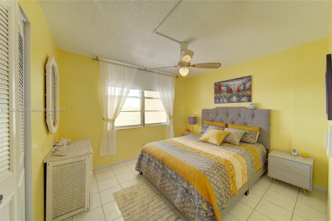 Купить кондоминиум в Лодердейл-Лейкс, Флорида 2 спальни, 89.19м2, № 829855 - фото 14