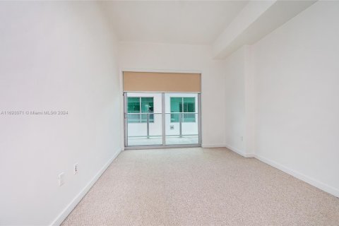 Condominio en venta en Miami, Florida, 2 dormitorios, 90.39 m2 № 1441674 - foto 25