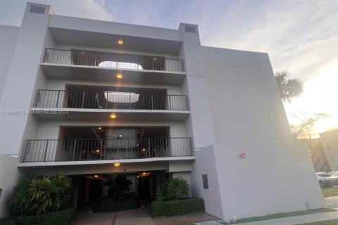 Condominio en venta en Miami, Florida, 3 dormitorios № 1380524 - foto 7