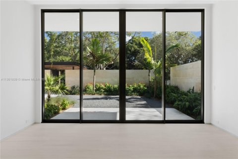 Casa en venta en Coral Gables, Florida, 7 dormitorios, 829.99 m2 № 782353 - foto 25