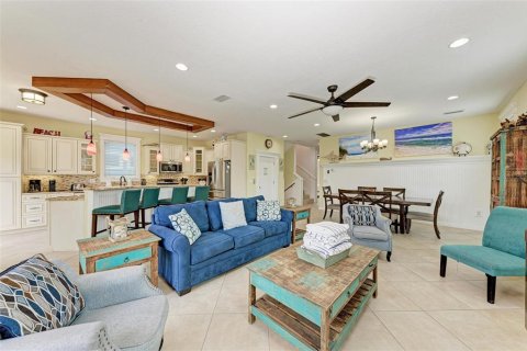 Villa ou maison à vendre à Holmes Beach, Floride: 5 chambres, 268.67 m2 № 1353096 - photo 20