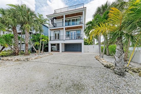 Villa ou maison à vendre à Holmes Beach, Floride: 5 chambres, 268.67 m2 № 1353096 - photo 7