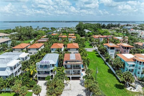 Villa ou maison à vendre à Holmes Beach, Floride: 5 chambres, 268.67 m2 № 1353096 - photo 3