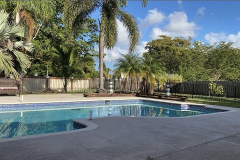 Casa en venta en Lauderhill, Florida, 4 dormitorios, 245.17 m2 № 947809 - foto 25
