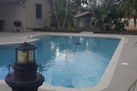 Villa ou maison à vendre à Lauderhill, Floride: 4 chambres, 245.17 m2 № 947809 - photo 18
