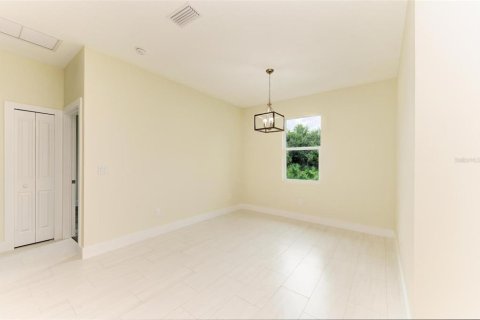 Casa en venta en North Port, Florida, 4 dormitorios, 169.64 m2 № 729839 - foto 19