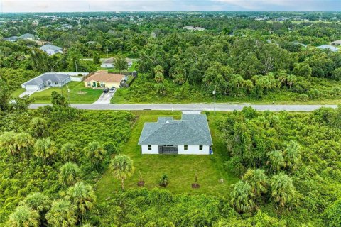 Villa ou maison à vendre à North Port, Floride: 4 chambres, 169.64 m2 № 729839 - photo 7