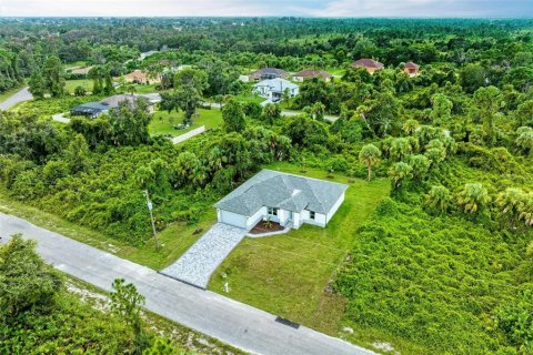 Villa ou maison à vendre à North Port, Floride: 4 chambres, 169.64 m2 № 729839 - photo 6