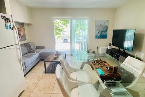 Condominio en alquiler en Miami Beach, Florida, 1 dormitorio, 45.71 m2 № 1345126 - foto 4