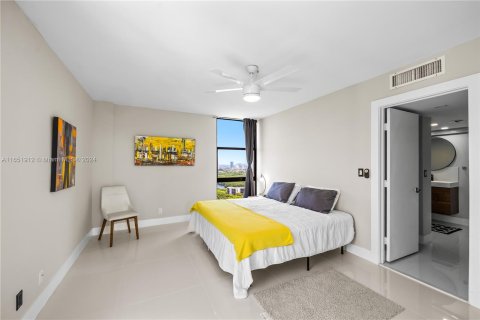 Condo in Aventura, Florida, 2 bedrooms  № 1345162 - photo 14