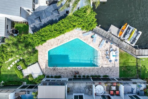 Adosado en venta en Delray Beach, Florida, 2 dormitorios, 118.91 m2 № 1179826 - foto 1