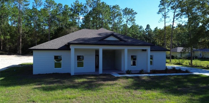 House in Ocala, Florida 4 bedrooms, 169.36 sq.m. № 1422795