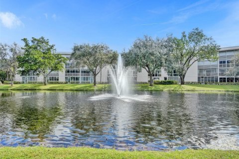 Copropriété à vendre à Coconut Creek, Floride: 2 chambres, 107.4 m2 № 1173638 - photo 7