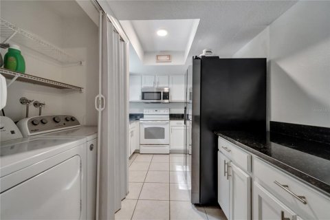 Copropriété à vendre à Orlando, Floride: 2 chambres, 81.38 m2 № 1338548 - photo 12