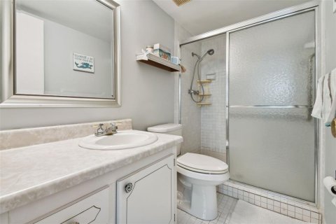 Condo in Bradenton, Florida, 2 bedrooms  № 1381427 - photo 20