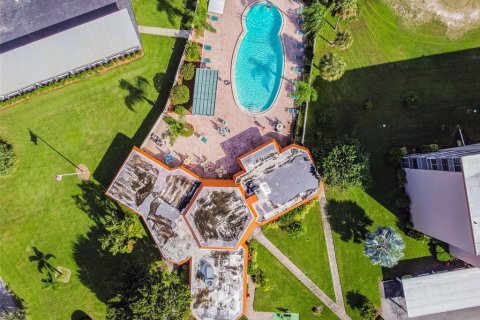 Copropriété à vendre à Bradenton, Floride: 2 chambres, 104.24 m2 № 1381427 - photo 22