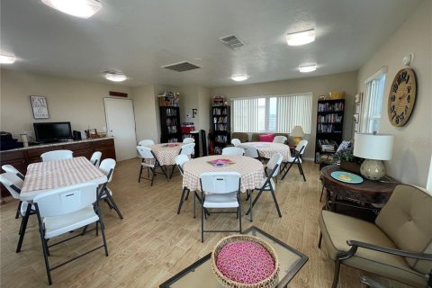 Condo in Bradenton, Florida, 2 bedrooms  № 1381427 - photo 26