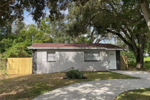 House in Tampa, Florida 2 bedrooms, 71.35 sq.m. № 1381360 - photo 10