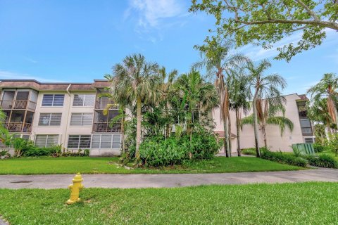 Condo in Plantation, Florida, 2 bedrooms  № 1225701 - photo 20