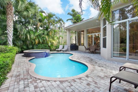 Villa ou maison à vendre à Palm Beach Gardens, Floride: 3 chambres, 270.62 m2 № 970225 - photo 3