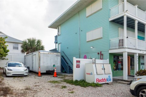 Duplex à vendre à New Smyrna Beach, Floride: 5 chambres, 361.2 m2 № 1325143 - photo 13