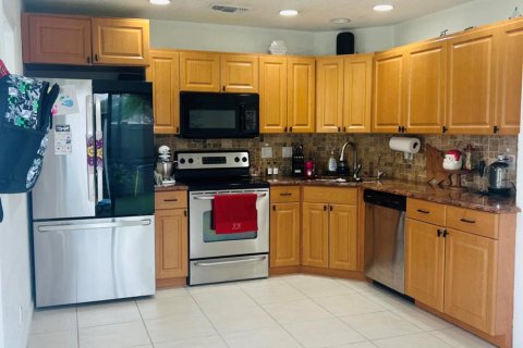 Townhouse in West Palm Beach, Florida 3 bedrooms, 156.35 sq.m. № 868930 - photo 17