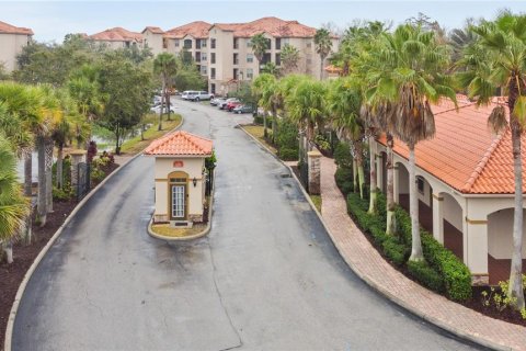 Condo in Davenport, Florida, 2 bedrooms  № 1299133 - photo 2