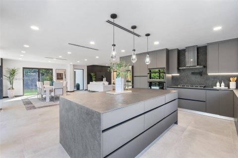 Villa ou maison à vendre à Miami, Floride: 3 chambres, 194.82 m2 № 1374919 - photo 11