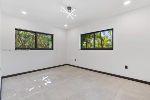 Villa ou maison à vendre à Miami, Floride: 3 chambres, 194.82 m2 № 1374919 - photo 22