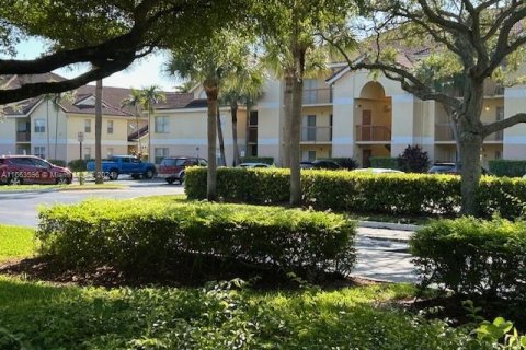 Copropriété à vendre à Tamarac, Floride: 3 chambres, 98.29 m2 № 1374958 - photo 19