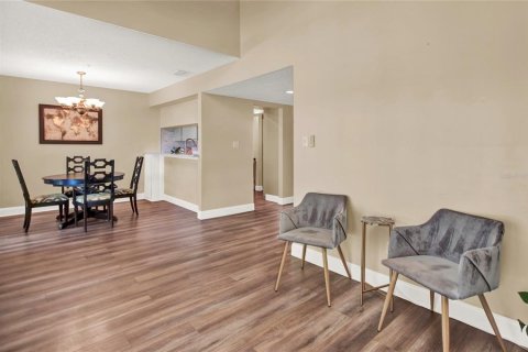 Condominio en venta en Orlando, Florida, 3 dormitorios, 118.73 m2 № 1085657 - foto 2